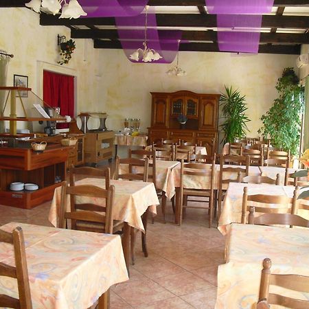 Hotel Les Mimosas Борм-ле-Мимоза Екстериор снимка