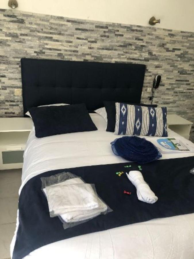 Hotel Les Mimosas Борм-ле-Мимоза Екстериор снимка