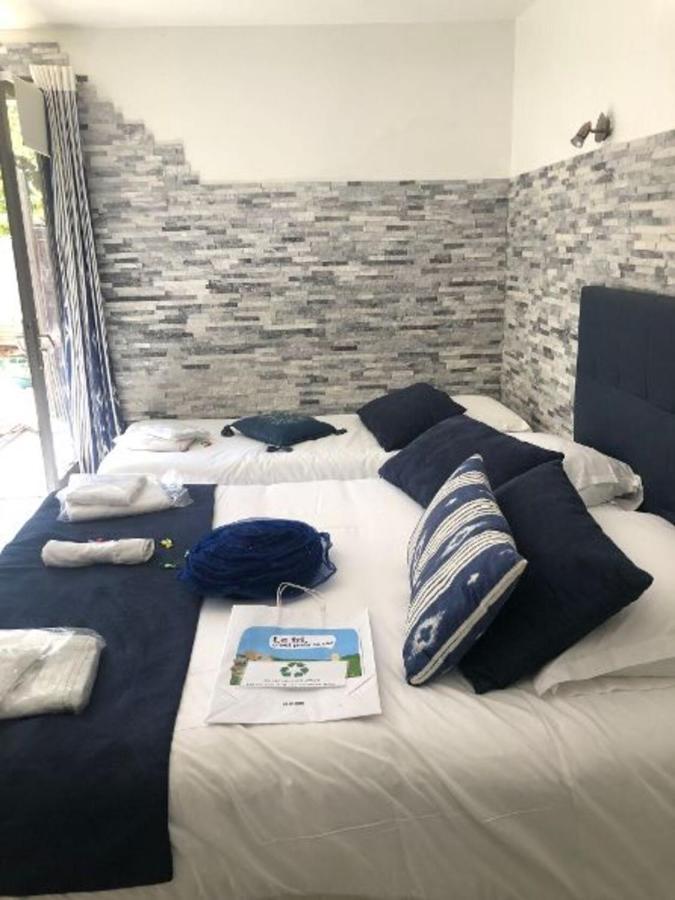 Hotel Les Mimosas Борм-ле-Мимоза Екстериор снимка